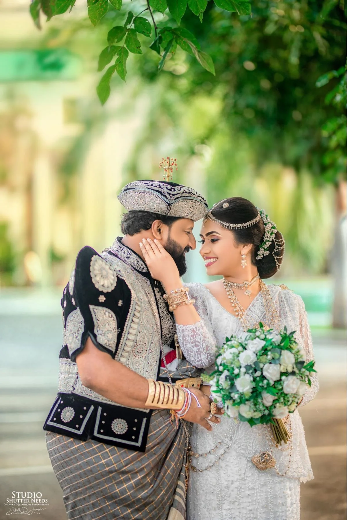 Hansani  &  Dilruk - Sri Lankan Photoshoot Gallery (8)
