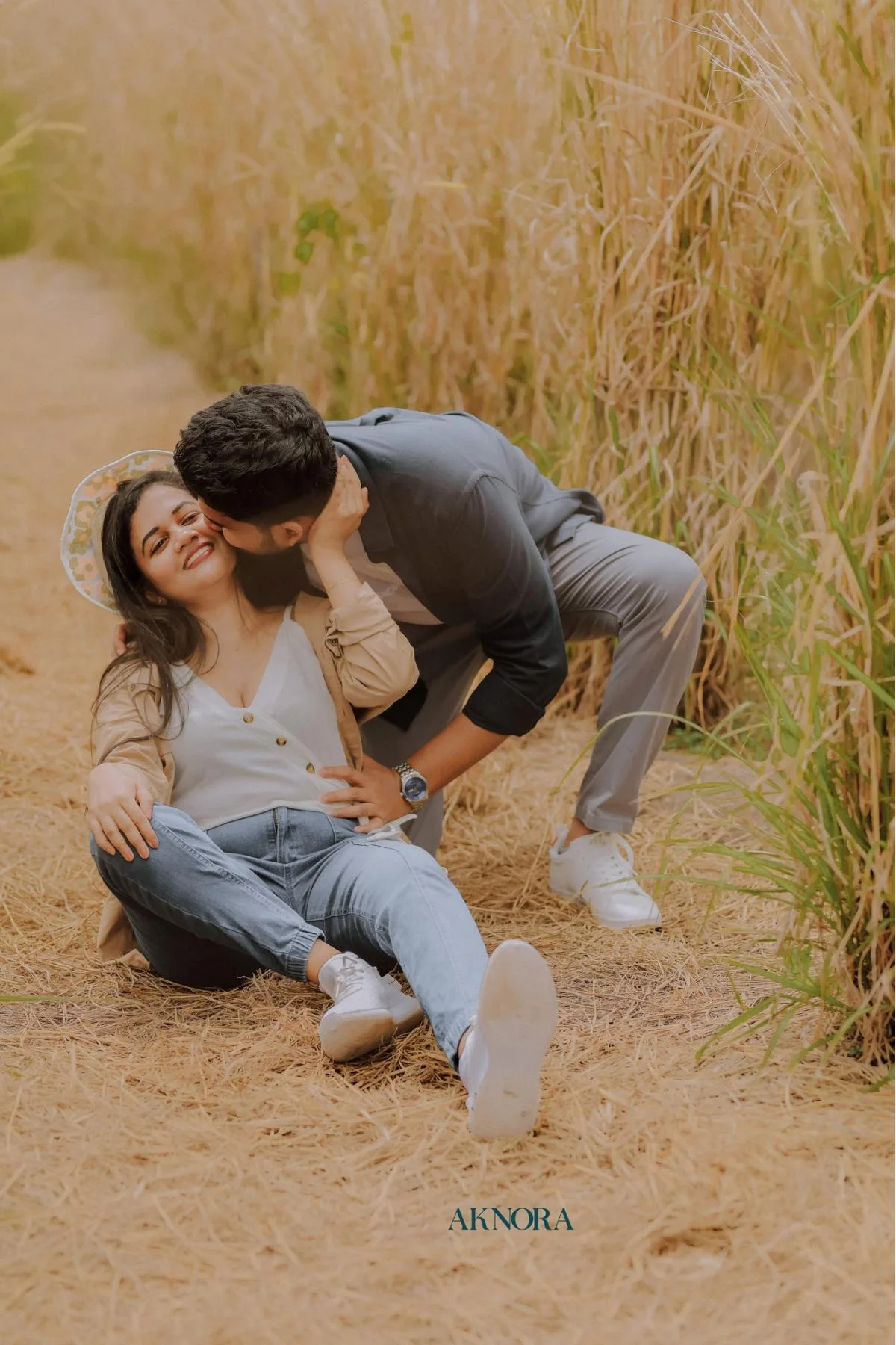Hasara & Sajana - Sri Lankan Photoshoot Gallery (11)