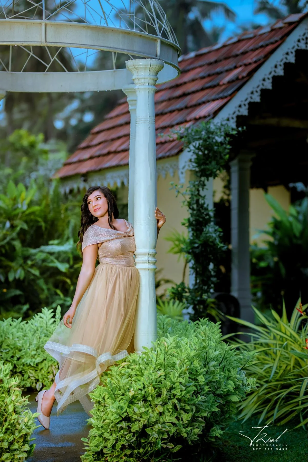 Roshani Dhanushika - Sri Lankan Photoshoot Gallery (10)