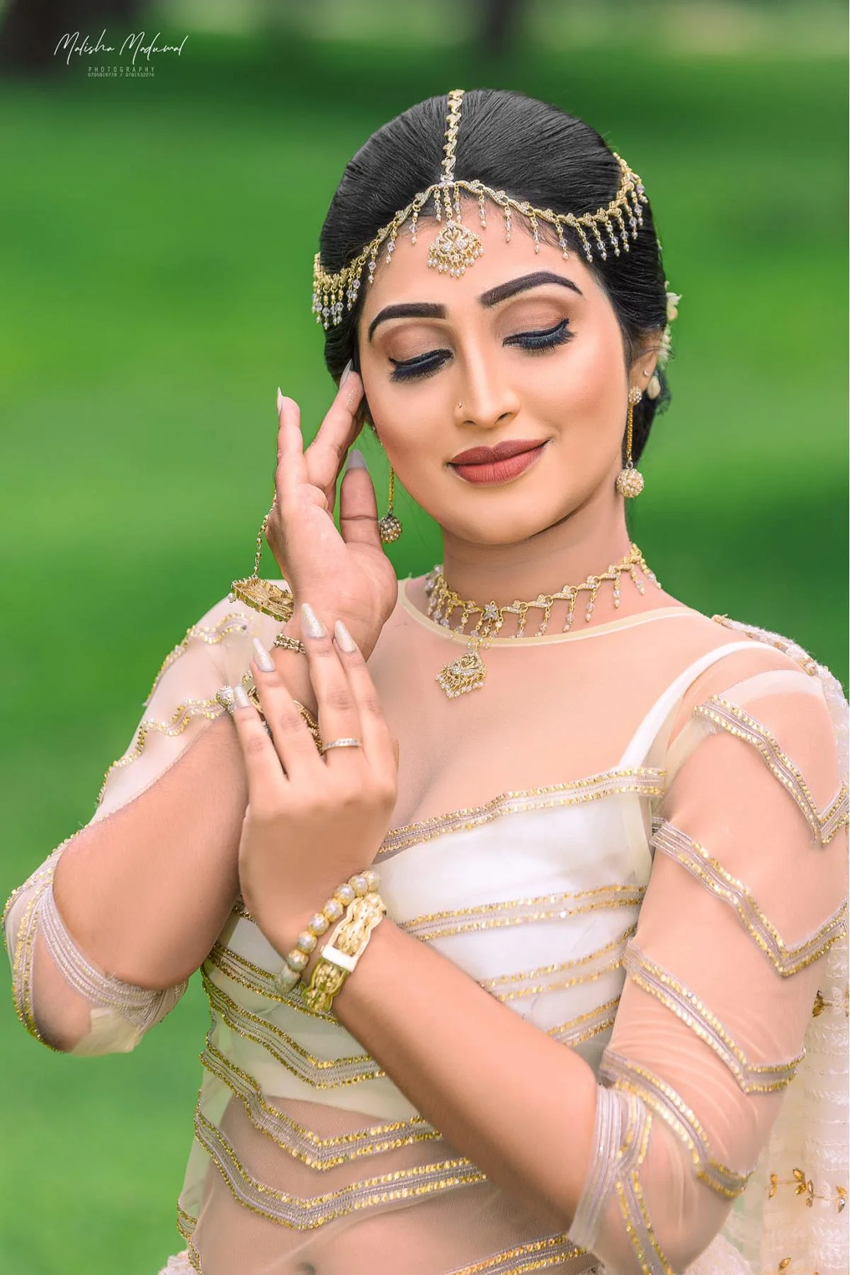 Ishu Hettiarchchi - Sri Lankan Photoshoot Gallery (8)