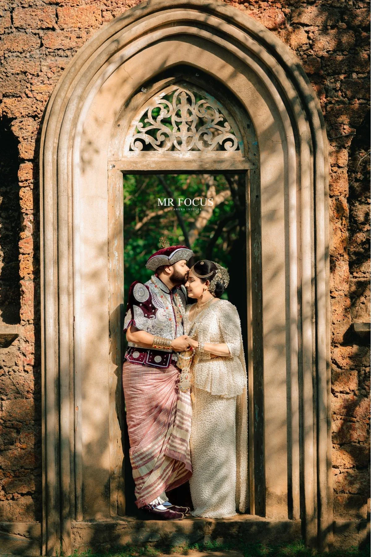 Dimuthu & Sajini  - Sri Lankan Photoshoot Gallery (11)