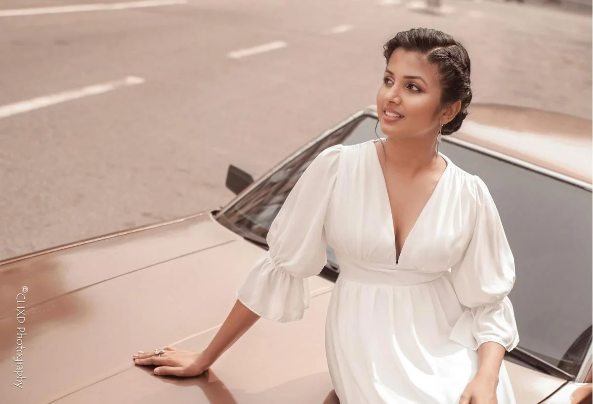 MALSHA & MANOJ - Sri Lankan Photoshoot Gallery (14)