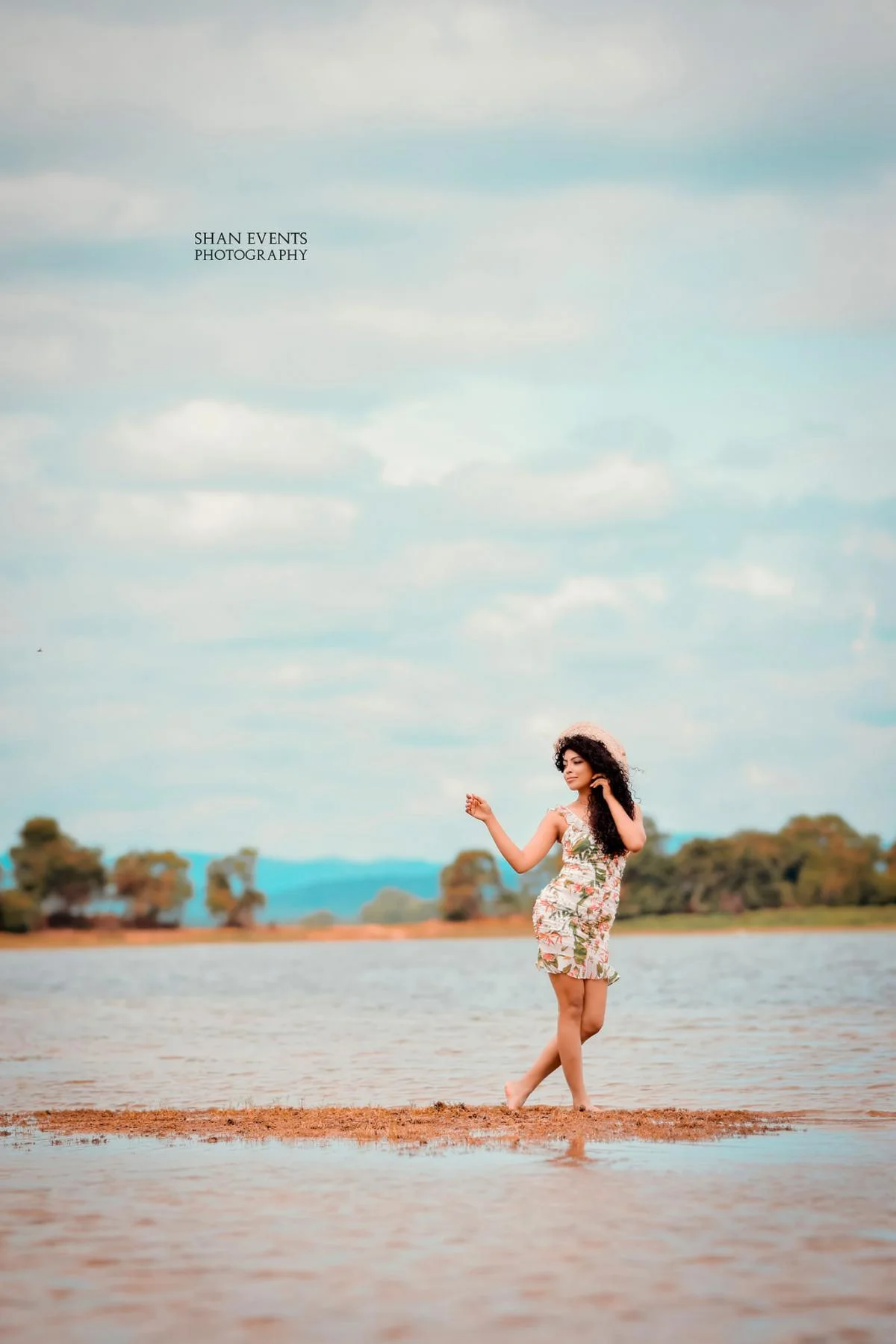 Irushi Wicramasinghe - Sri Lankan Photoshoot Gallery (11)