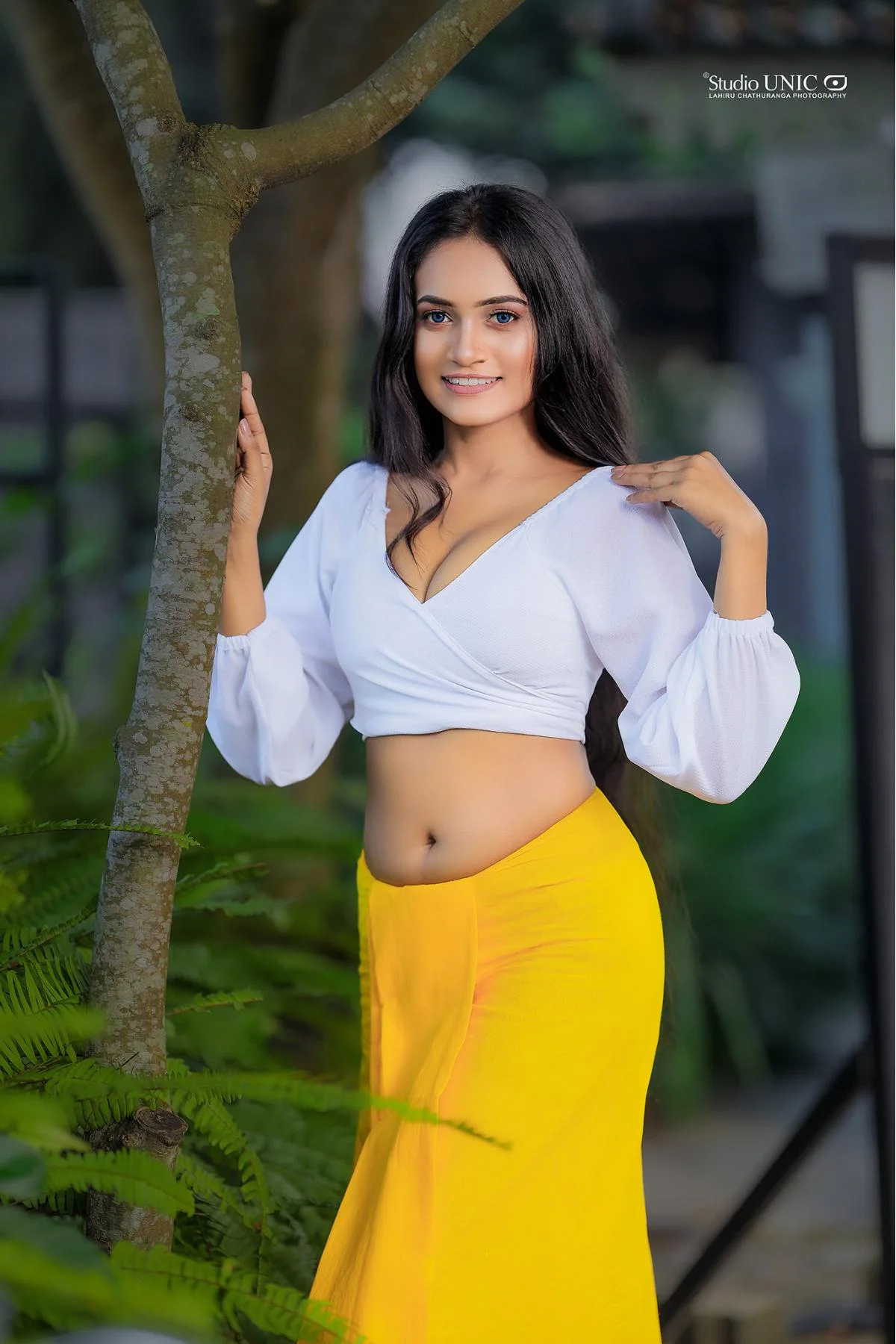 Nikeshala & Diwya - Sri Lankan Photoshoot Gallery (13)