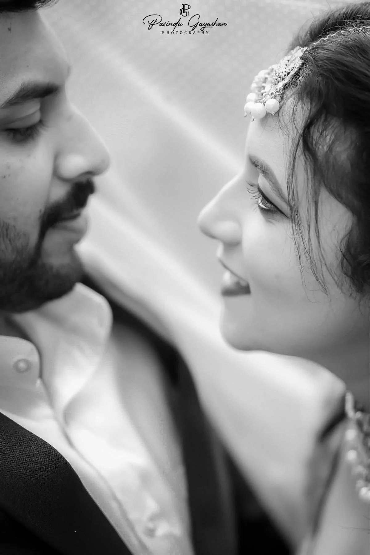  THARINDU & NAWANJANA - Sri Lankan Photoshoot Gallery (9)