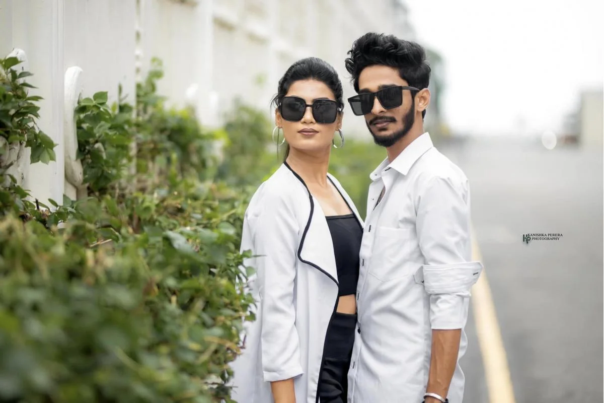 Shanel & Yishini - Sri Lankan Photoshoot Gallery (15)
