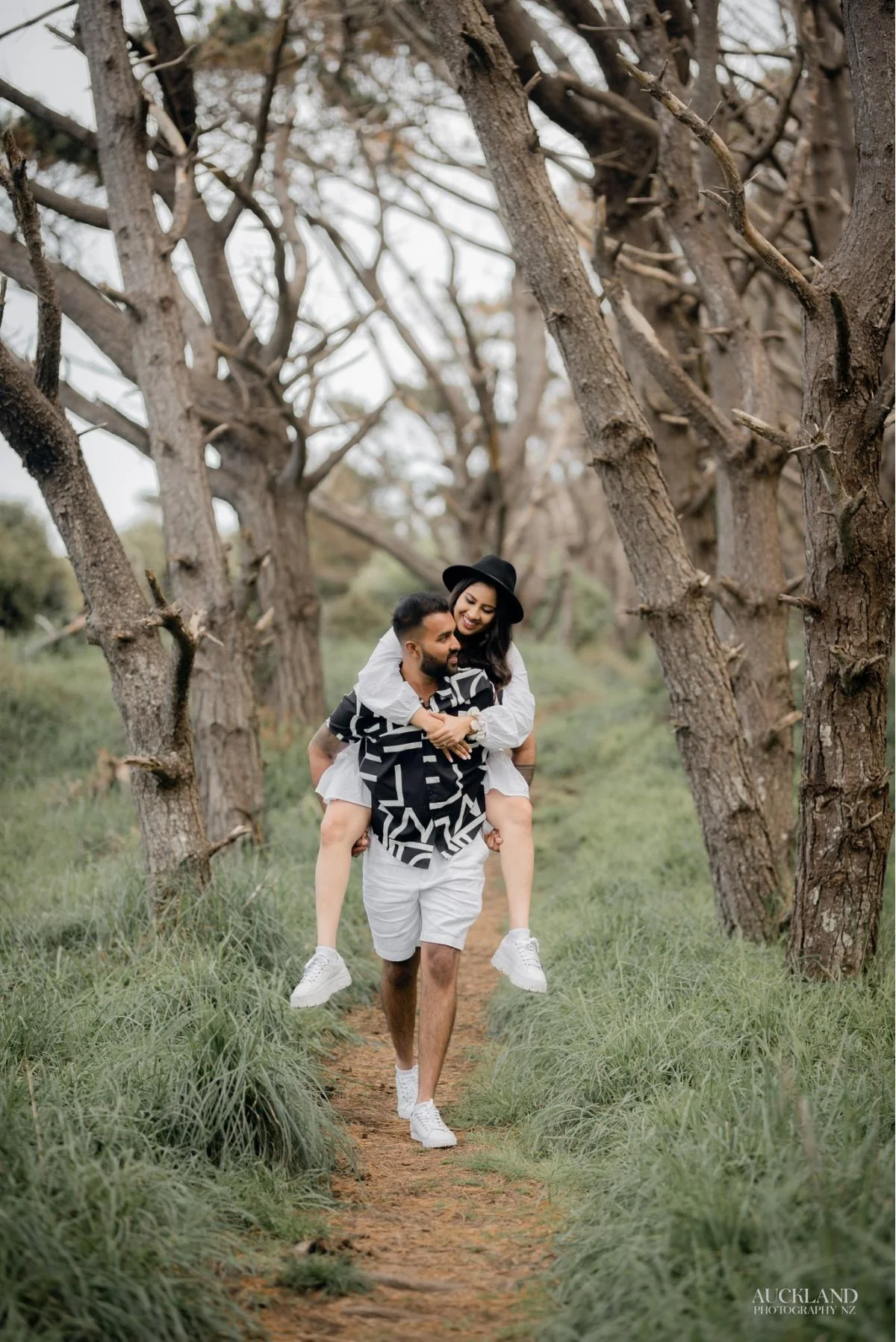 MANEESHI & DALANA - Sri Lankan Photoshoot Gallery (9)