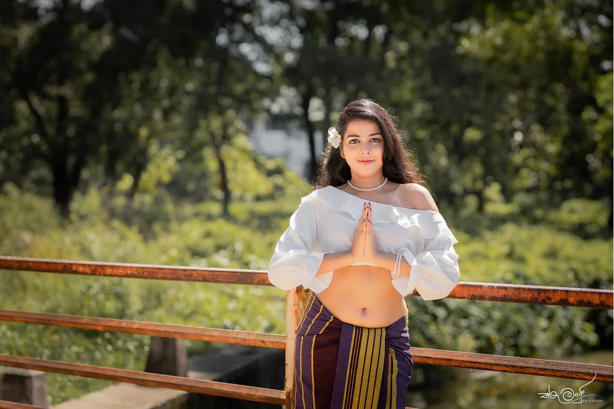 Rashmi - Sri Lankan Photoshoot Gallery (10)