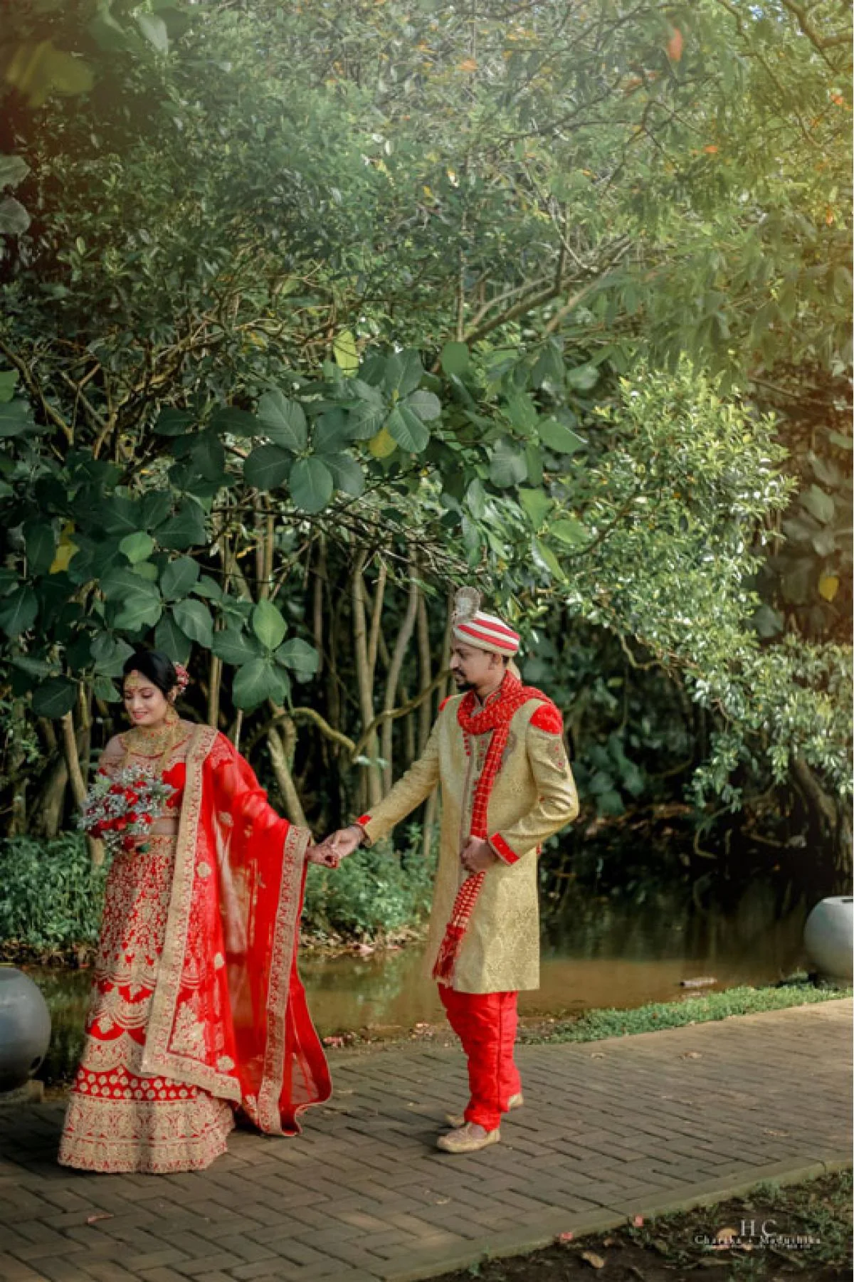 CHÁRÁKA & MADUSHIKA - Sri Lankan Photoshoot Gallery (10)