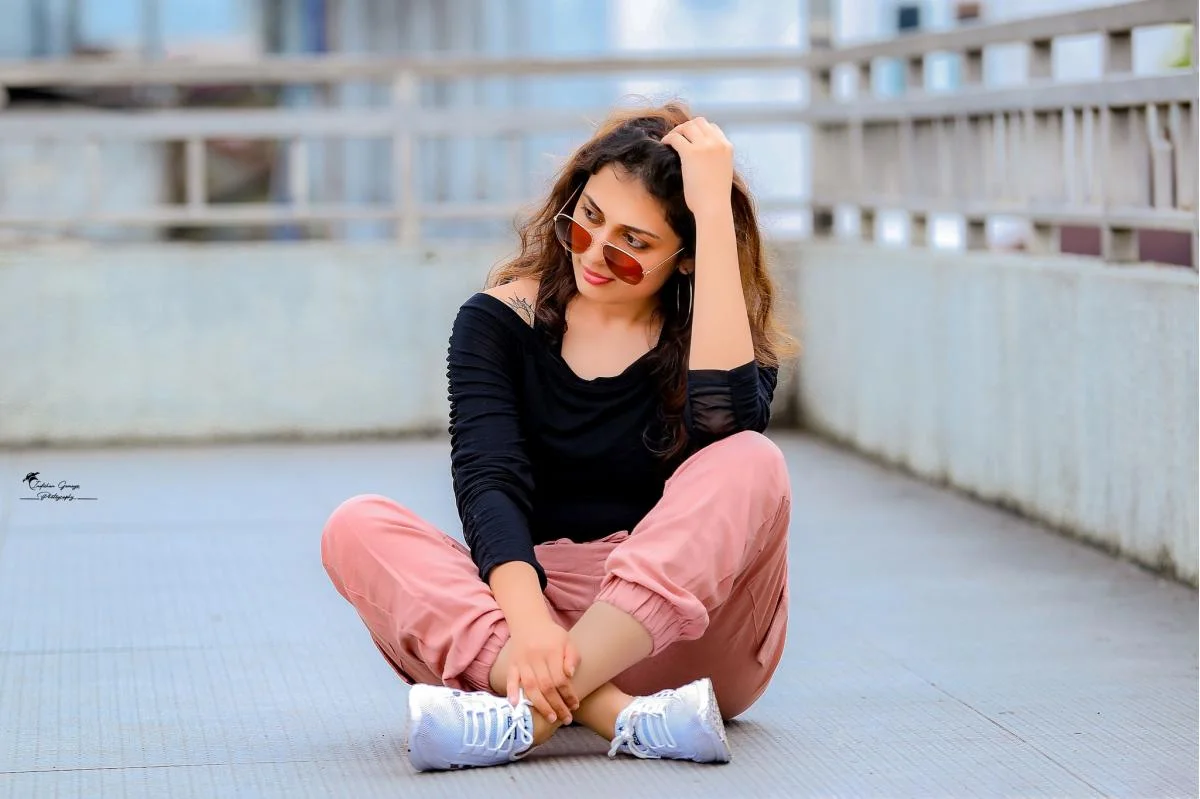 Nilakshi - Sri Lankan Photoshoot Gallery (11)