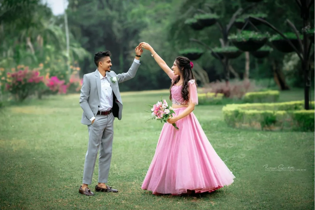 Hiru & Sisitha - Sri Lankan Photoshoot Gallery (12)