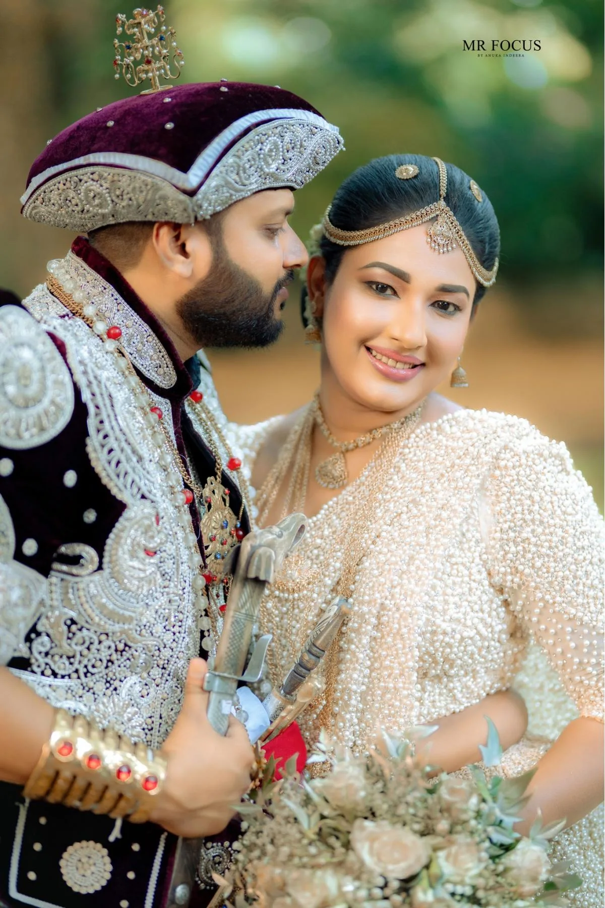 Dimuthu & Sajini  - Sri Lankan Photoshoot Gallery (13)