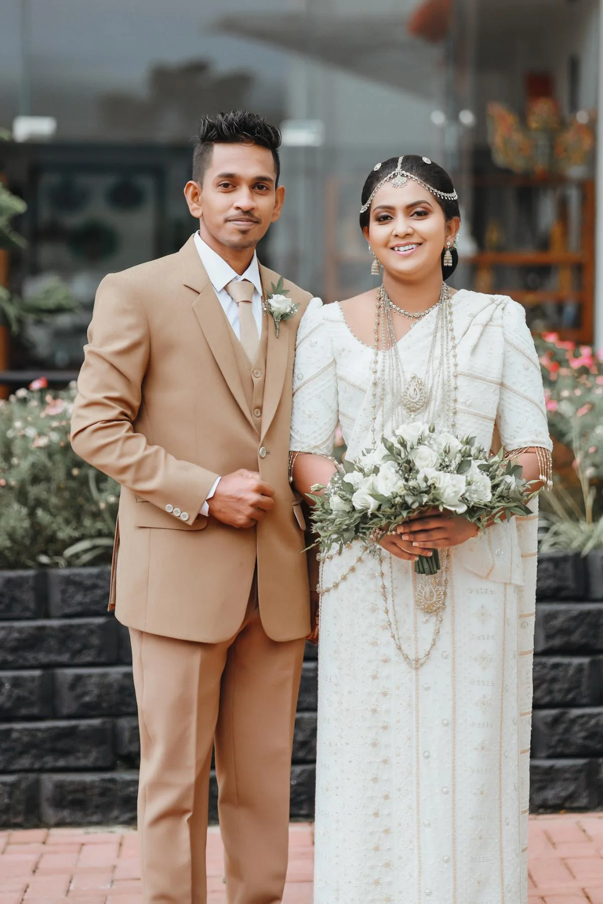 CHATHURIKA & SUDHARMA - Sri Lankan Photoshoot Gallery (2)
