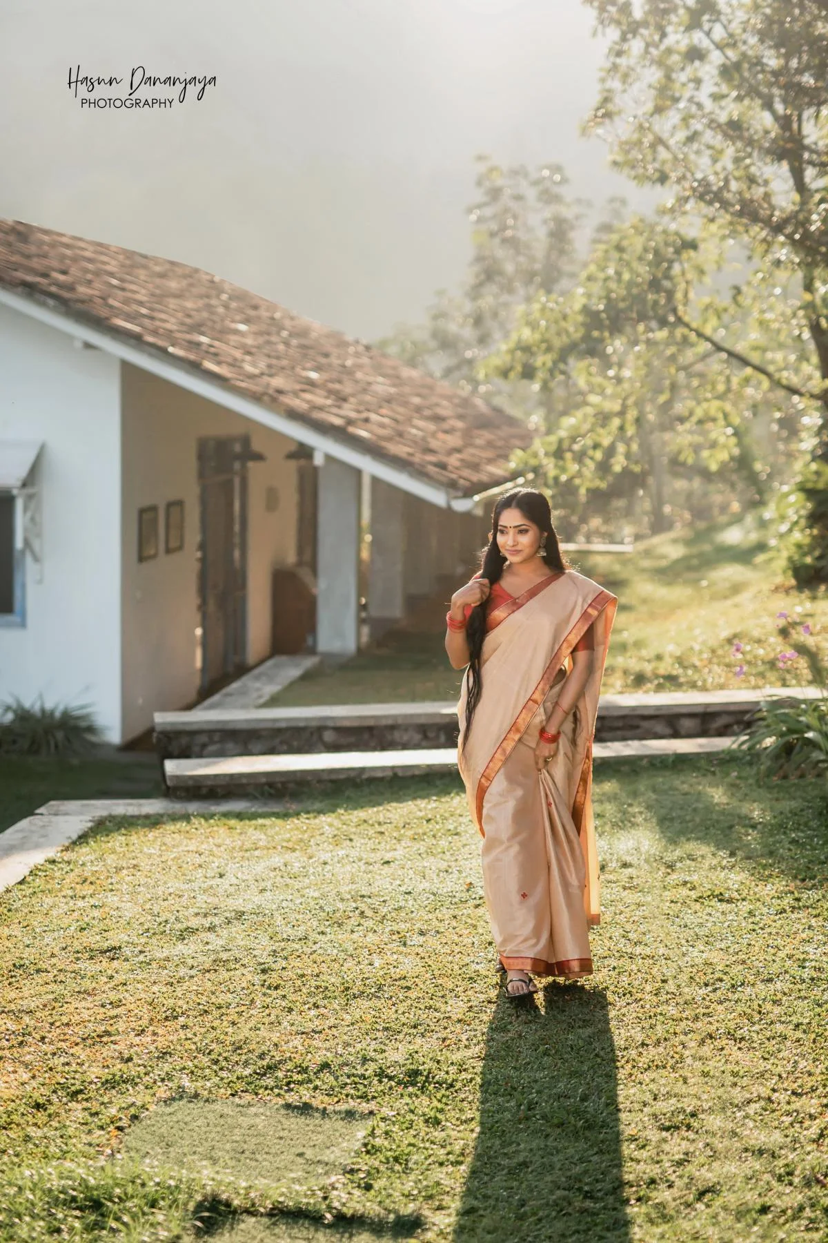 Nihara & Ishara - Sri Lankan Photoshoot Gallery (6)