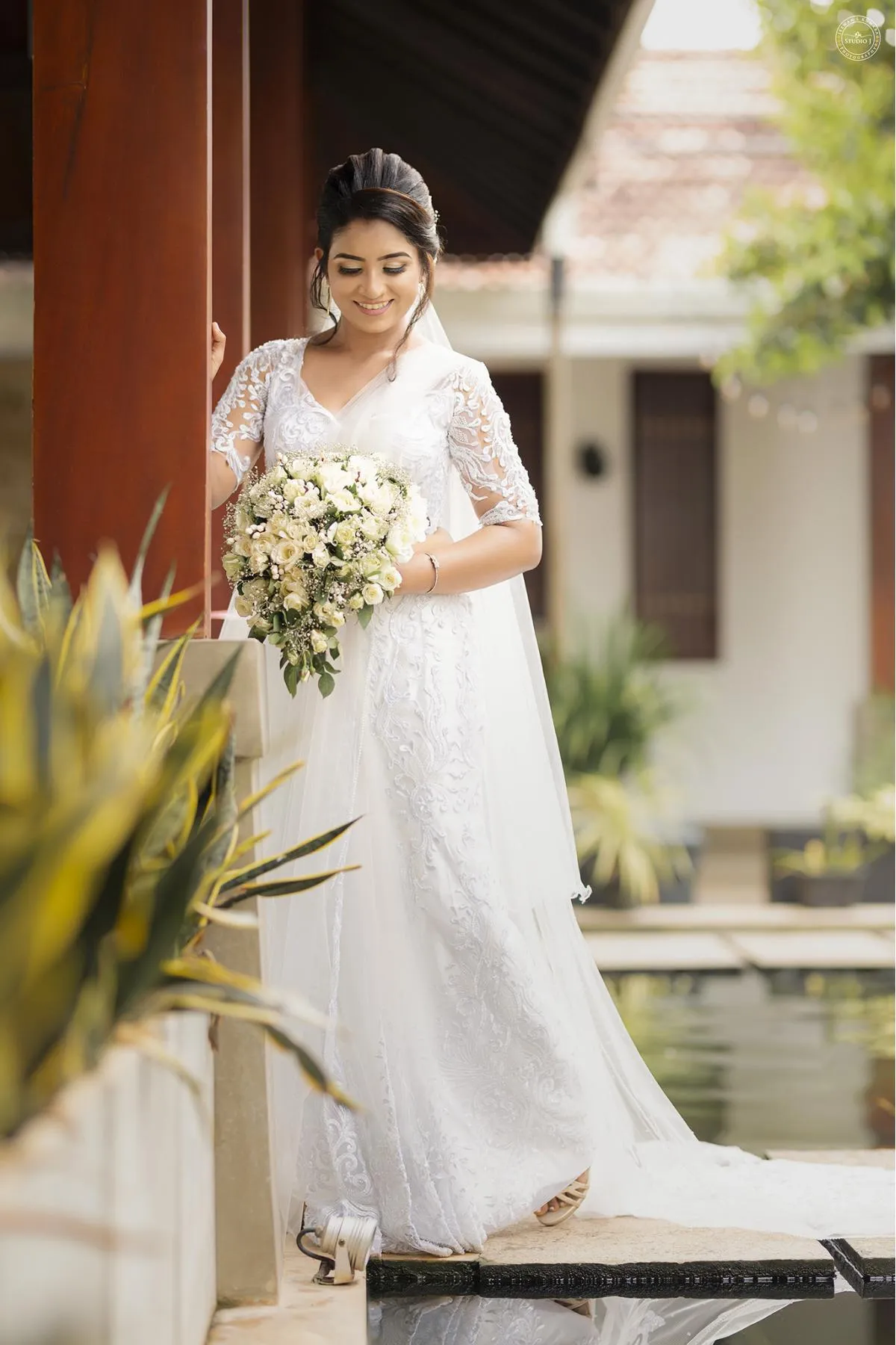 Pooja & Dilshan - Sri Lankan Photoshoot Gallery (1)