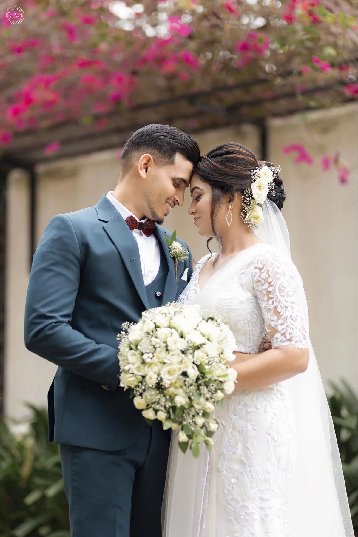 Pooja & Dilshan - Sri Lankan Photoshoot Gallery (2)