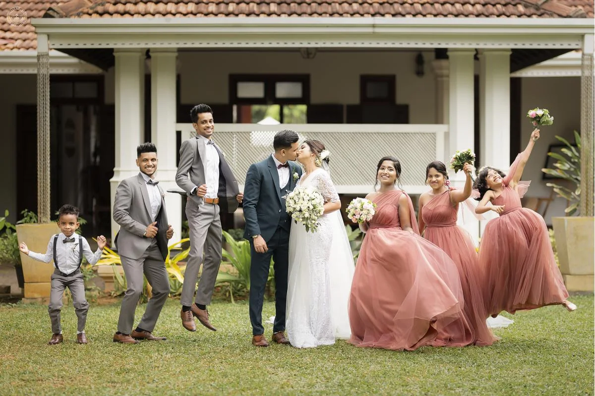 Pooja & Dilshan - Sri Lankan Photoshoot Gallery (4)