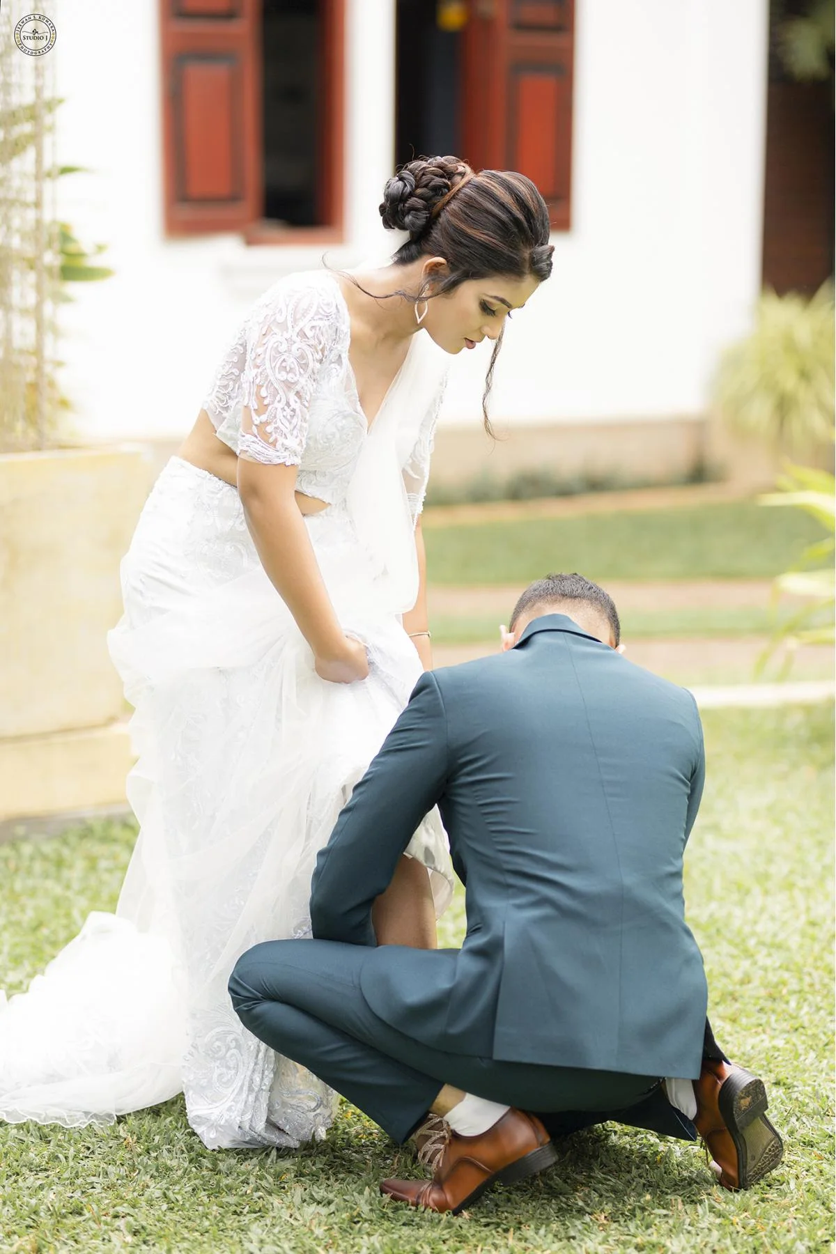 Pooja & Dilshan - Sri Lankan Photoshoot Gallery (10)