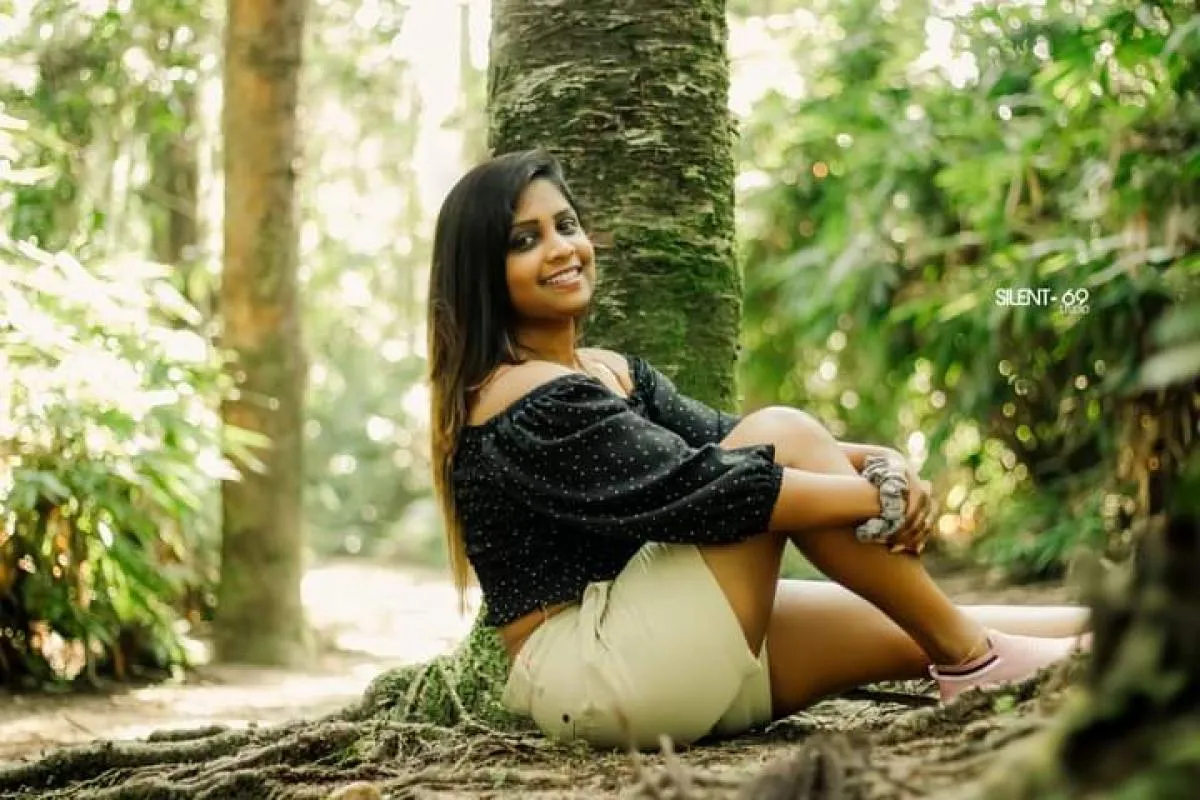 Teshi - Sri Lankan Photoshoot Gallery (1)