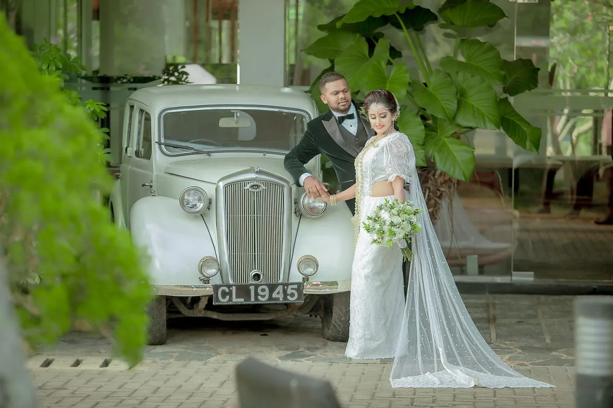  PIYUMI &  SAHAN - Sri Lankan Photoshoot Gallery (9)