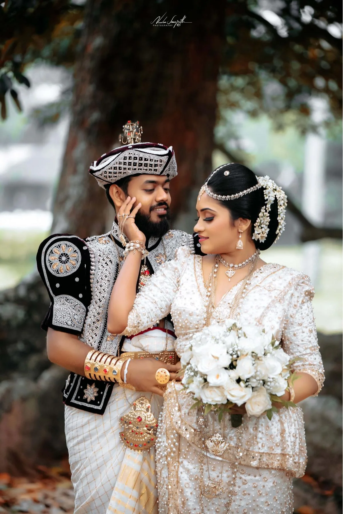 Sithara & Geeth - Sri Lankan Photoshoot Gallery (4)