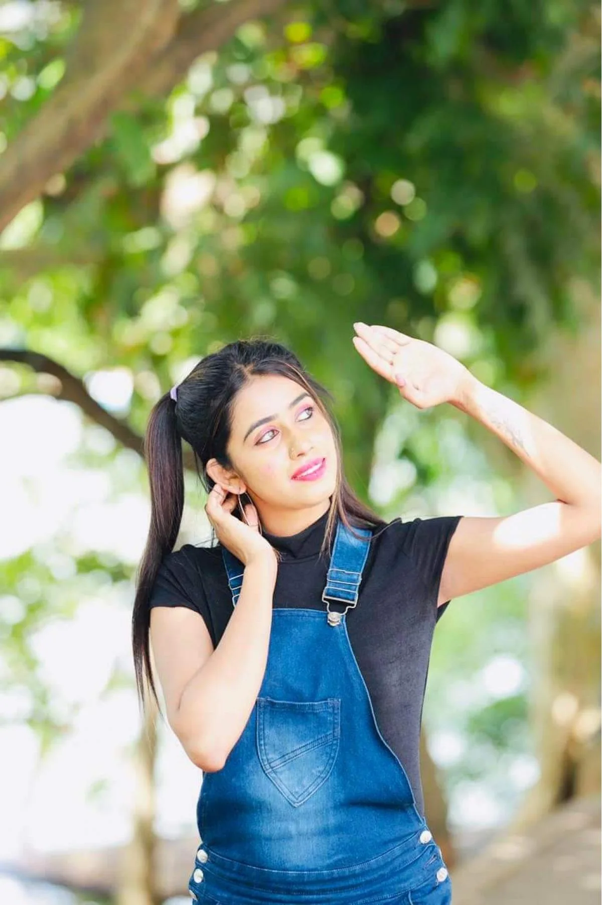 Upcoming Model  - Sri Lankan Photoshoot Gallery (3)