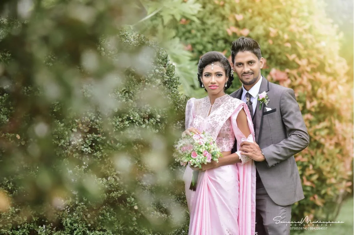 Thanuji & Tharindu - Sri Lankan Photoshoot Gallery (4)