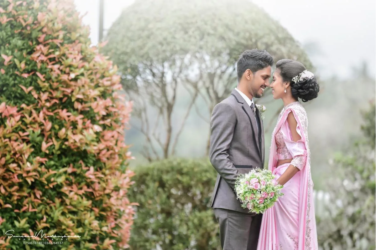 Thanuji & Tharindu - Sri Lankan Photoshoot Gallery (9)