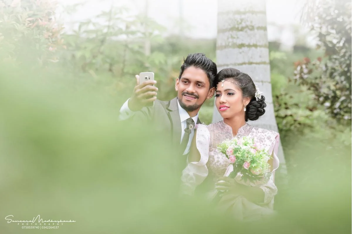 Thanuji & Tharindu - Sri Lankan Photoshoot Gallery (11)