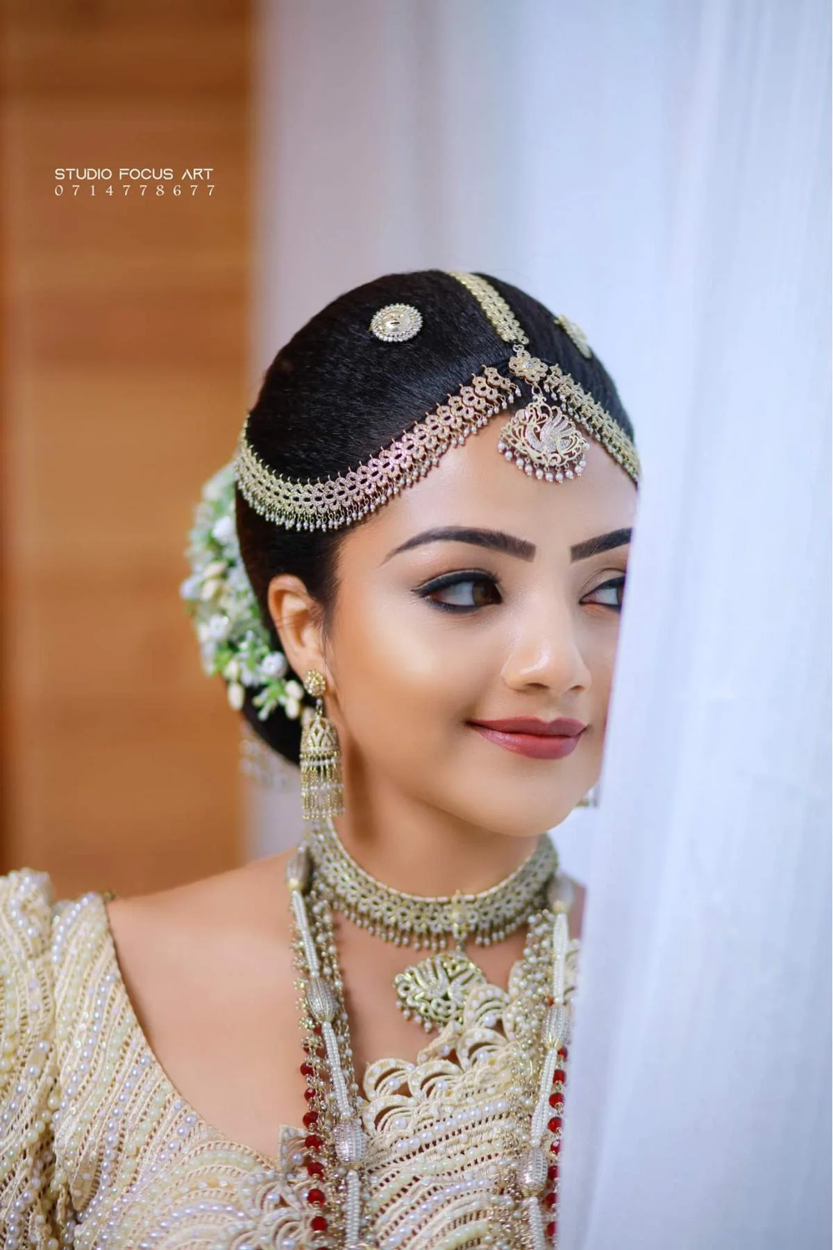 Nethma & Sajith - Sri Lankan Photoshoot Gallery (2)