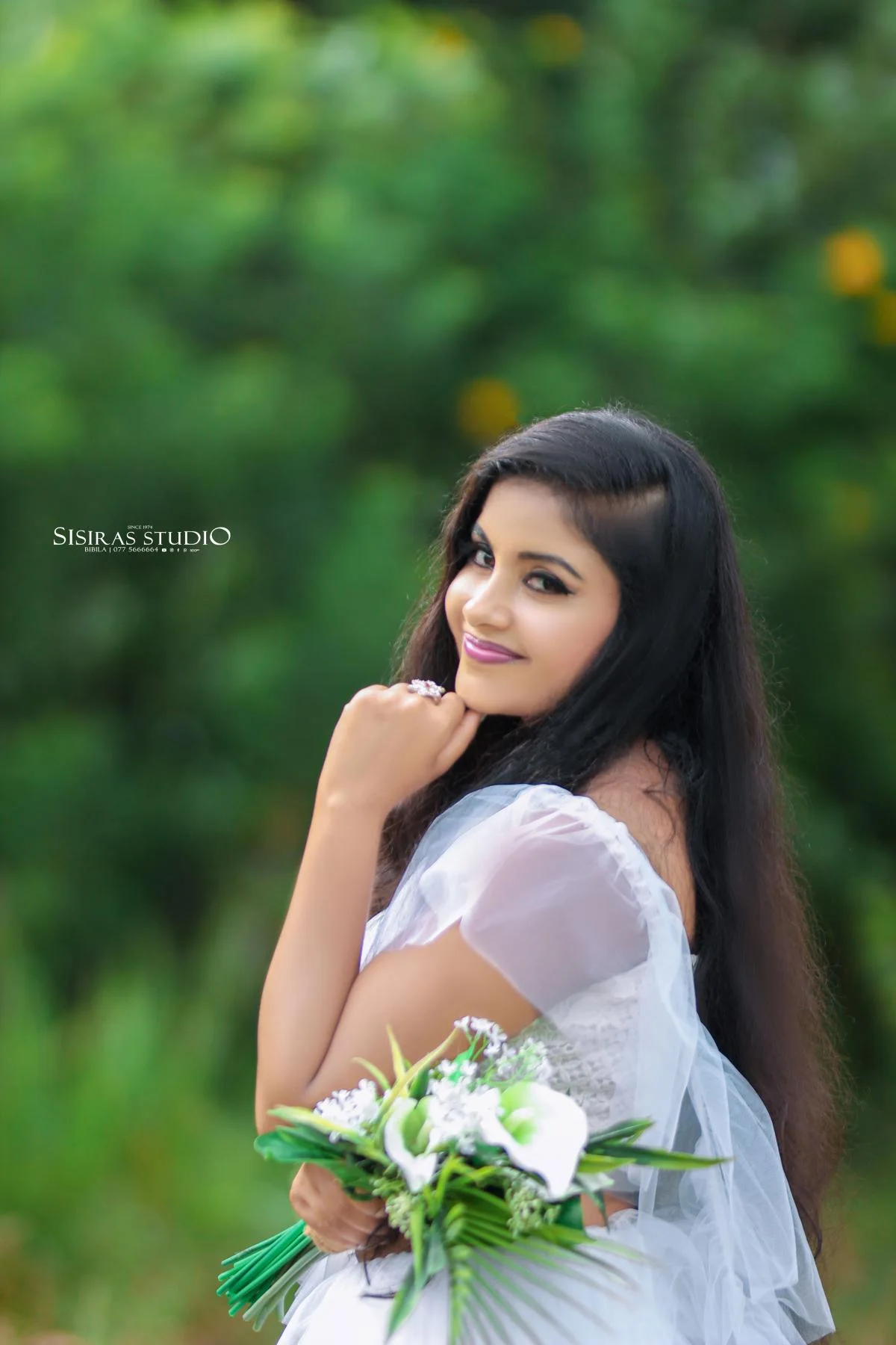 PRAGEETH & PAVITHRA - Sri Lankan Photoshoot Gallery (5)