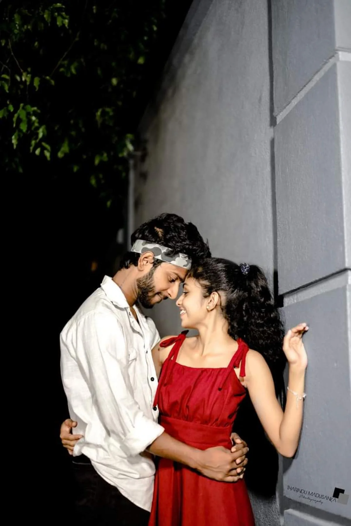 Dananjaya & Lalani - Sri Lankan Photoshoot Gallery (6)