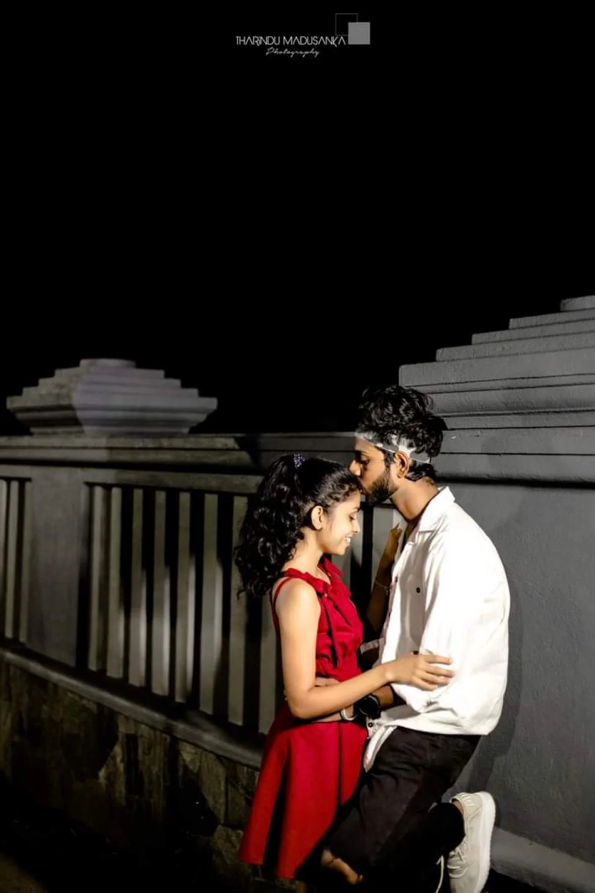 Dananjaya & Lalani - Sri Lankan Photoshoot Gallery (8)