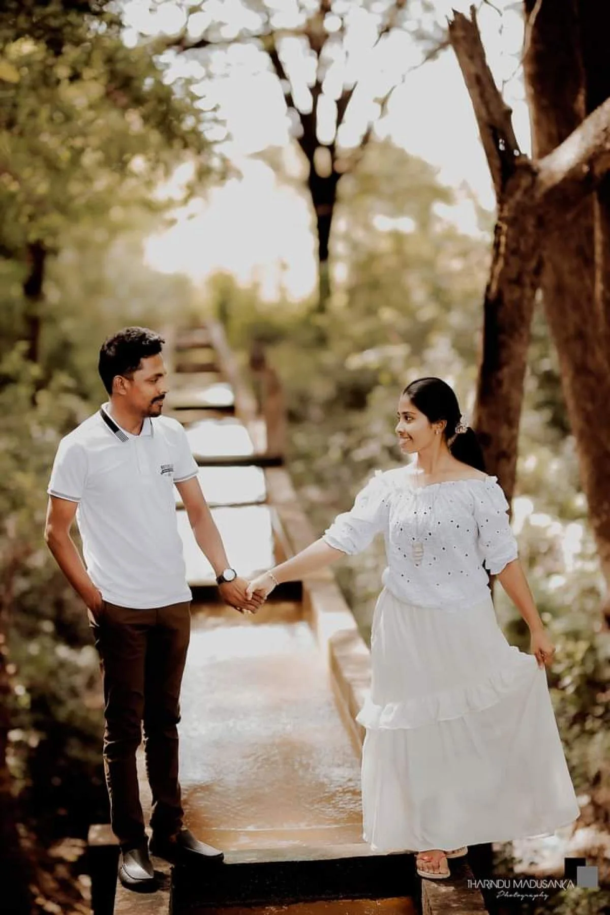chinthaka & Nilu - Sri Lankan Photoshoot Gallery (10)